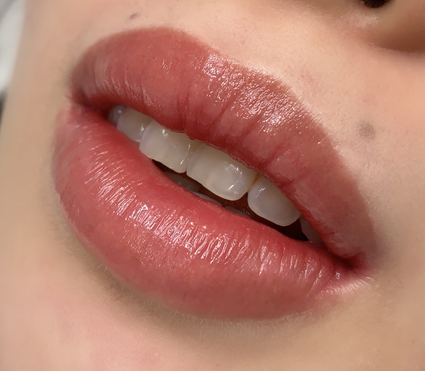 Lip blush